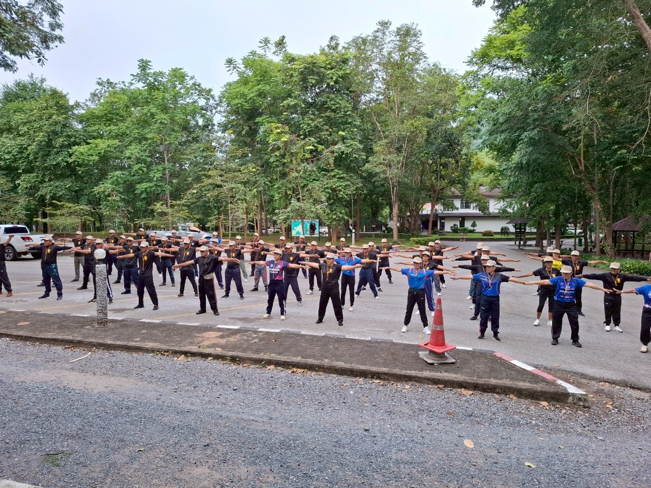 LINE_ALBUM_ทบทวน อปพร. 68_250813_276_397.jpg